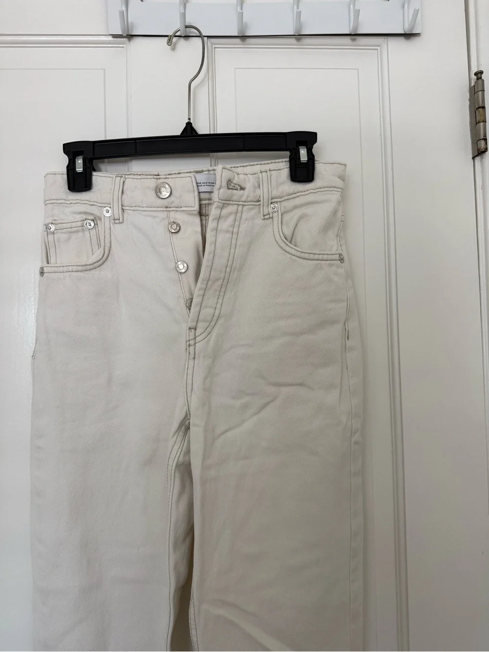 Zara Off-White Ankle Crop Button-Fly Jeans
